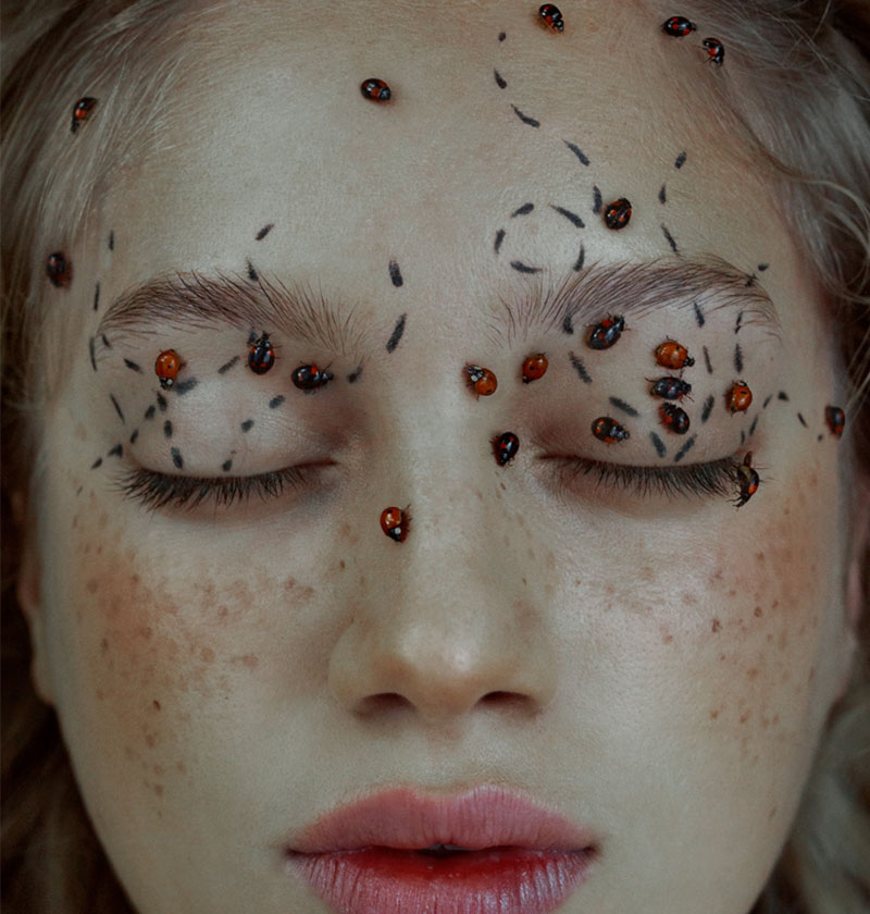 v
